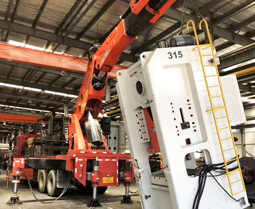 江汉石油管理局提升工作效率，选择优质折臂吊租赁服务